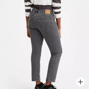 Levi’s grey denim wedgie - size 32